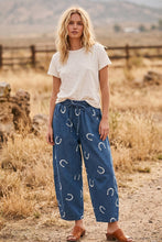 Horseshoe Print Denim Barrel Pants: Dark Denim