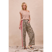 LEOPARD PRINT SIDE CONTRAST DRAWSTRING WIDE PANTS