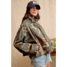 PRINTED HOODED WINDBREAKER JACKET TOP: CAMOUFLAGE