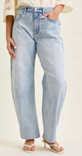 Judy Blue Marlow Arc Leg Jean