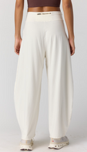 Hot Shot Easy Pants- Ivory