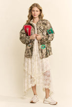 Forest Camo Varsity Patch Snap-Front Jacke