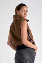 Vancouver Vest- Dark Tan
